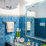 Luxury With Stunning Sea View In Nocleg ze śniadaniem *