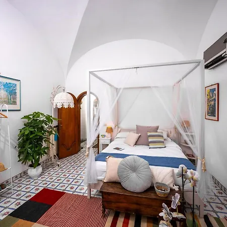 Luxury Suite With Stunning Sea View In Positano Bed and breakfast Positano