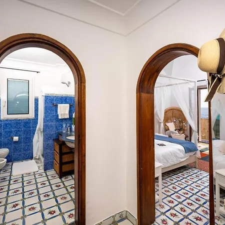 Luxury Suite With Stunning Sea View In Positano *