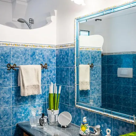 Luxury With Stunning Sea View In Bed & Breakfast *