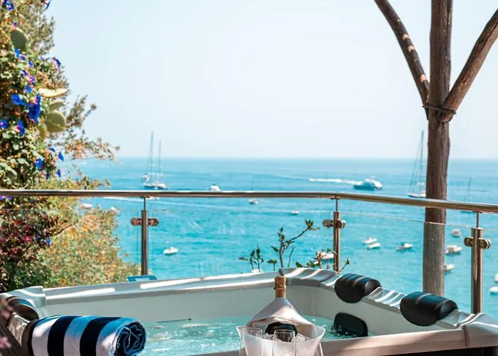 Bed and breakfast Luxury Suite With Stunning Sea View In Positano